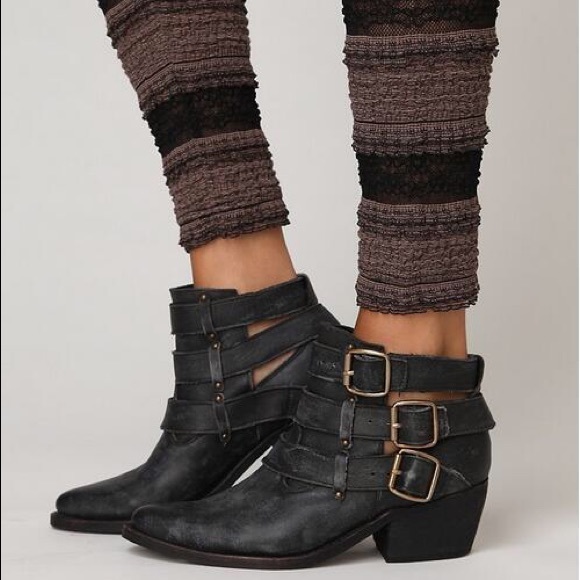 jeffrey campbell buckle boots